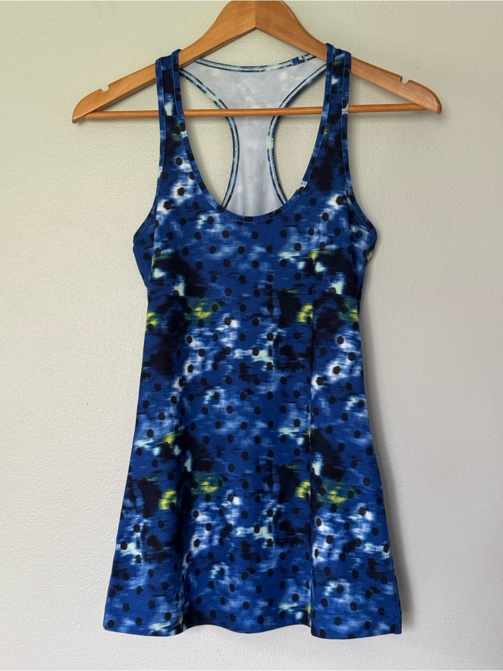 Lululemon Cool Racerback Sz 4